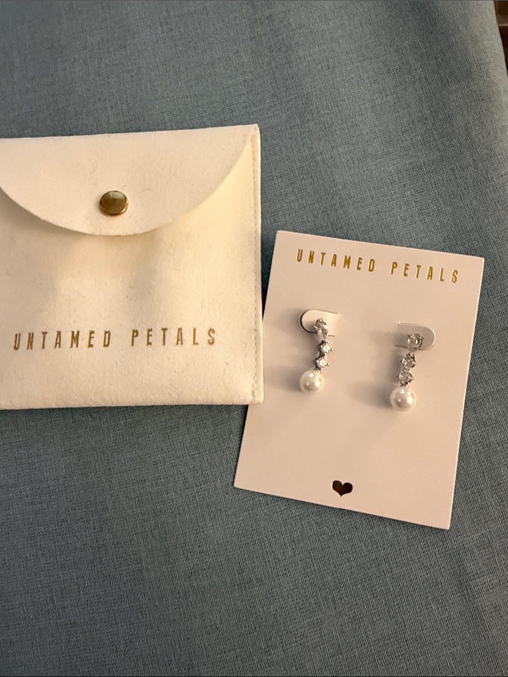 Silver Crystal & Pearl Drop Earrings - White Pearls